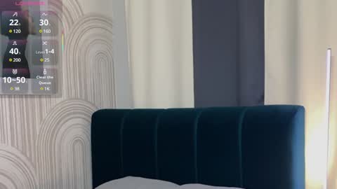 Vivian Evans online show from February 26, 1:00 am