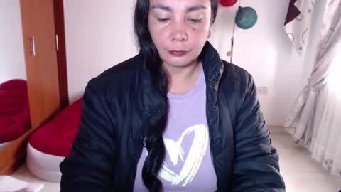 vivian_milf_paint online show from November 15, 1:29 pm