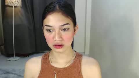 Snapshot of vivian_roberts chatting on December 21, 1:15 am Vivian online show from December 21, 1:15 am