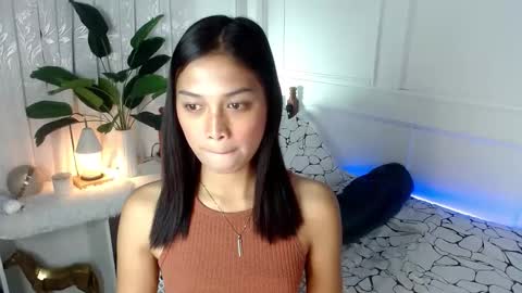 Snapshot of vivian_roberts chatting on February 5, 12:31 am Vivian online show from February 5, 12:31 am