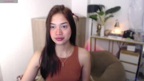 Snapshot of vivian_roberts chatting on October 17, 12:36 am Vivian online show from October 17, 12:36 am