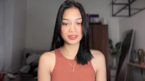 Snapshot of vivian_roberts chatting on February 17, 11:00 pm Vivian online show from February 17, 11:00 pm