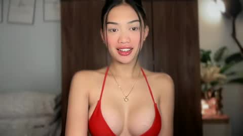 Snapshot of vivian_roberts chatting on July 10, 11:51 pm Vivian online show from July 10, 11:51 pm