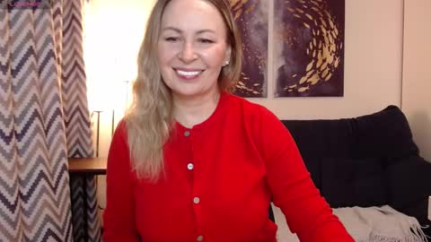 Vivian online show from November 30, 5:50 pm