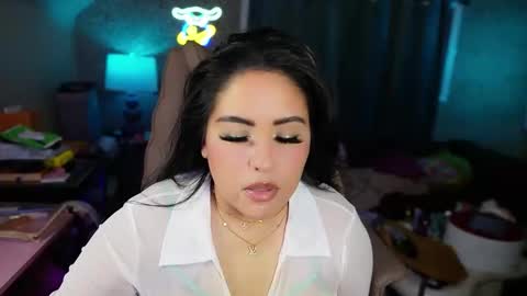 Vivi online show from April 18, 5:00 am