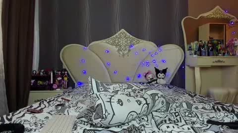 Snapshot of vivianmiller_ chatting on January 17, 9:17 am Vivian online show from January 17, 9:17 am