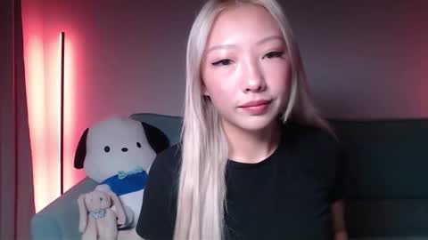 Snapshot of vivianwinters chatting on December 19, 11:45 pm vivianwinters online show from December 19, 11:45 pm