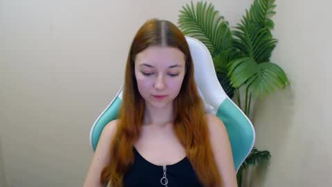 Vivien online show from February 12, 11:30 pm