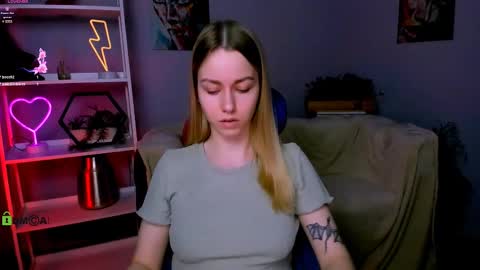 Vivi online show from March 3, 11:24 pm