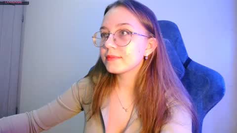 vivivivikkie online show from December 20, 10:17 pm