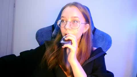 vivivivikkie online show from February 4, 10:26 pm