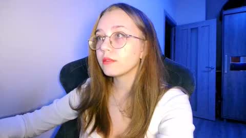 vivivivikkie online show from February 6, 10:46 pm