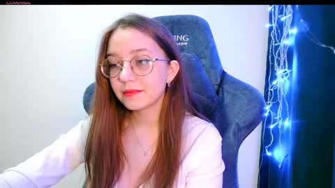 vivivivikkie online show from May 23, 9:19 pm