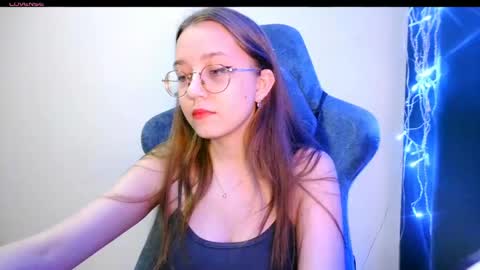 vivivivikkie online show from June 7, 9:07 pm