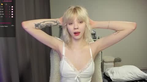 Snapshot of vivy_ chatting on July 2, 9:32 pm chatur babes online show from July 2, 9:32 pm