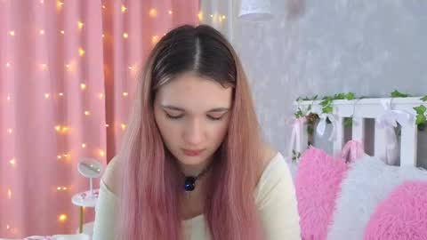 vivyboo111 online show from May 27, 9:34 pm