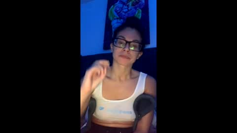 vixenblade online show from February 20, 6:26 am