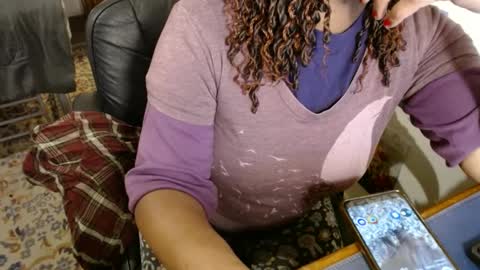 Snapshot of vixenfyre chatting on December 15, 1:24 am Vixen Fyre online show from December 15, 1:24 am