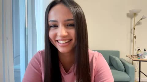 Miss Mia online show from April 8, 4:18 pm