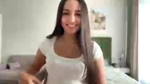 Miss Mia online show from April 27, 2:04 pm