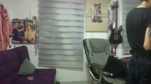 vl21cm online show from October 2, 6:20 am