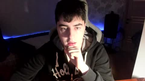 Snapshot of vlad1605 chatting on January 6, 6:39 am Martin online show from January 6, 6:39 am