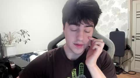 Snapshot of vlad1605 chatting on February 15, 4:03 pm Martin online show from February 15, 4:03 pm