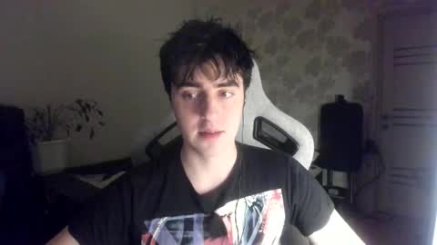 Snapshot of vlad1605 chatting on February 23, 1:25 am Martin online show from February 23, 1:25 am