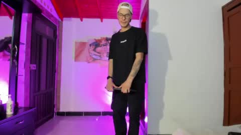 Vlad online show from May 28, 4:32 am