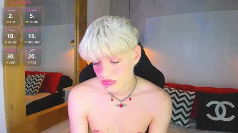 Snapshot of vladhellsing4 chatting on February 13, 2:02 pm Vlad online show from February 13, 2:02 pm