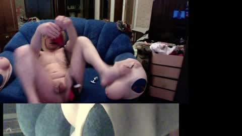 Snapshot of vladiskin chatting on April 1, 5:21 pm Violetta Elysia online show from April 1, 5:21 pm