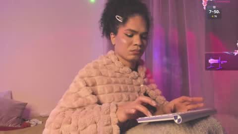 Venus  Vanessa online show from April 4, 2:32 am