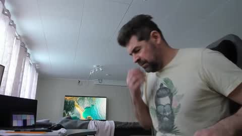 Snapshot of vodkabar123 chatting on March 23, 10:30 am vodkabar123 online show from March 23, 10:30 am