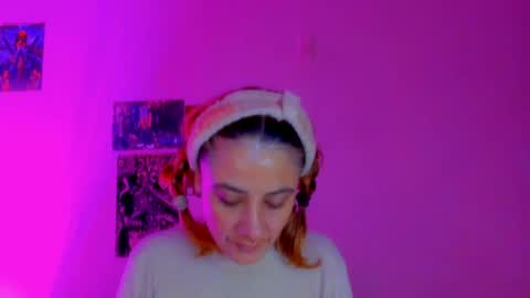 Snapshot of void_smokin chatting on June 20, 11:46 am Gabriela online show from June 20, 11:46 am