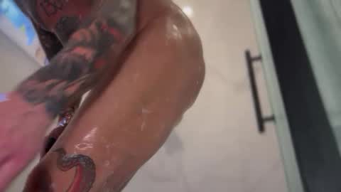 Von B online show from February 20, 7:45 am