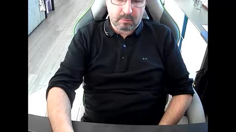 Snapshot of vonele chatting on January 17, 1:24 pm Vonn online show from January 17, 1:24 pm