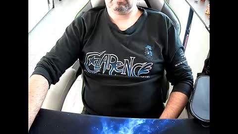 Snapshot of vonele chatting on October 9, 7:50 am Vonn online show from October 9, 7:50 am