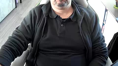 Snapshot of vonele chatting on January 9, 1:14 pm Vonn online show from January 9, 1:14 pm