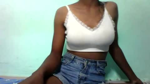 Snapshot of vounialdy chatting on January 21, 8:32 pm vounialdy online show from January 21, 8:32 pm