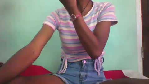 Snapshot of vounialdy chatting on February 11, 6:51 am vounialdy online show from February 11, 6:51 am