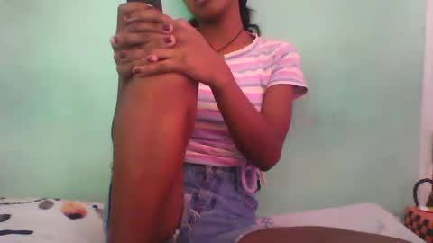 Snapshot of vounialdy chatting on February 12, 5:37 am vounialdy online show from February 12, 5:37 am