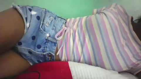 Snapshot of vounialdy chatting on March 8, 10:32 am vounialdy online show from March 8, 10:32 am