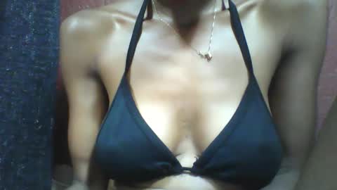 Snapshot of vounialdy chatting on April 15, 6:53 am vounialdy online show from April 15, 6:53 am