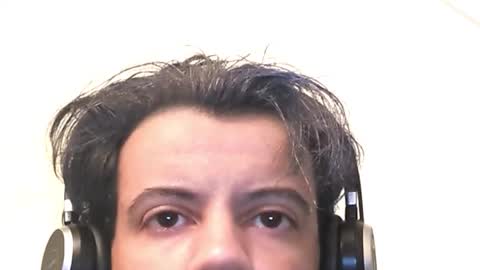 Snapshot of vredesbyrd5 chatting on February 12, 5:46 am VRED online show from February 12, 5:46 am