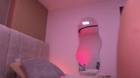 Violeta online show from March 19, 3:10 am