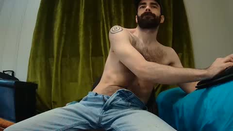 w0lf_359 online show from December 3, 10:50 am