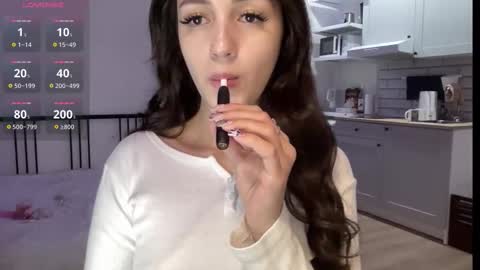 Alice  Before pvt write to me in PM  online show from October 20, 9:15 pm