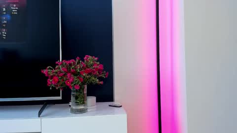 w3b_princ3ss online show from October 6, 6:22 am