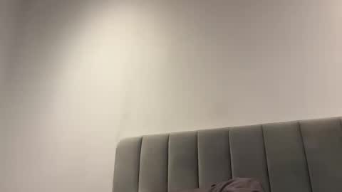 V online show from February 8, 4:38 am