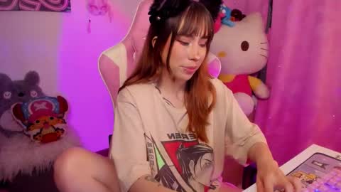 AIKA  online show from October 22, 9:14 pm